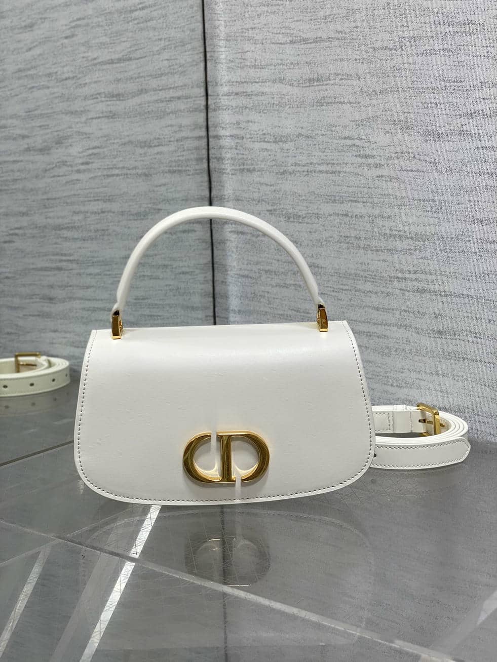 30 Montaigne Avenue 004